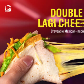 🧀✨ Get ready to indulge dengan keju-tan yang paling perfect!

The Double Decker Lagi Cheesy Taco has double the layers, double the fun, and is oh-so-loaded with melty, cheesy goodness. 
🌮 Jangan lepaskan peluang rasa tacos yang cheesy dan sedap ni. Cepat-cepat ke Taco Bell terdekat! 

#TacoBell #TacoBellMalaysia #LiveMás